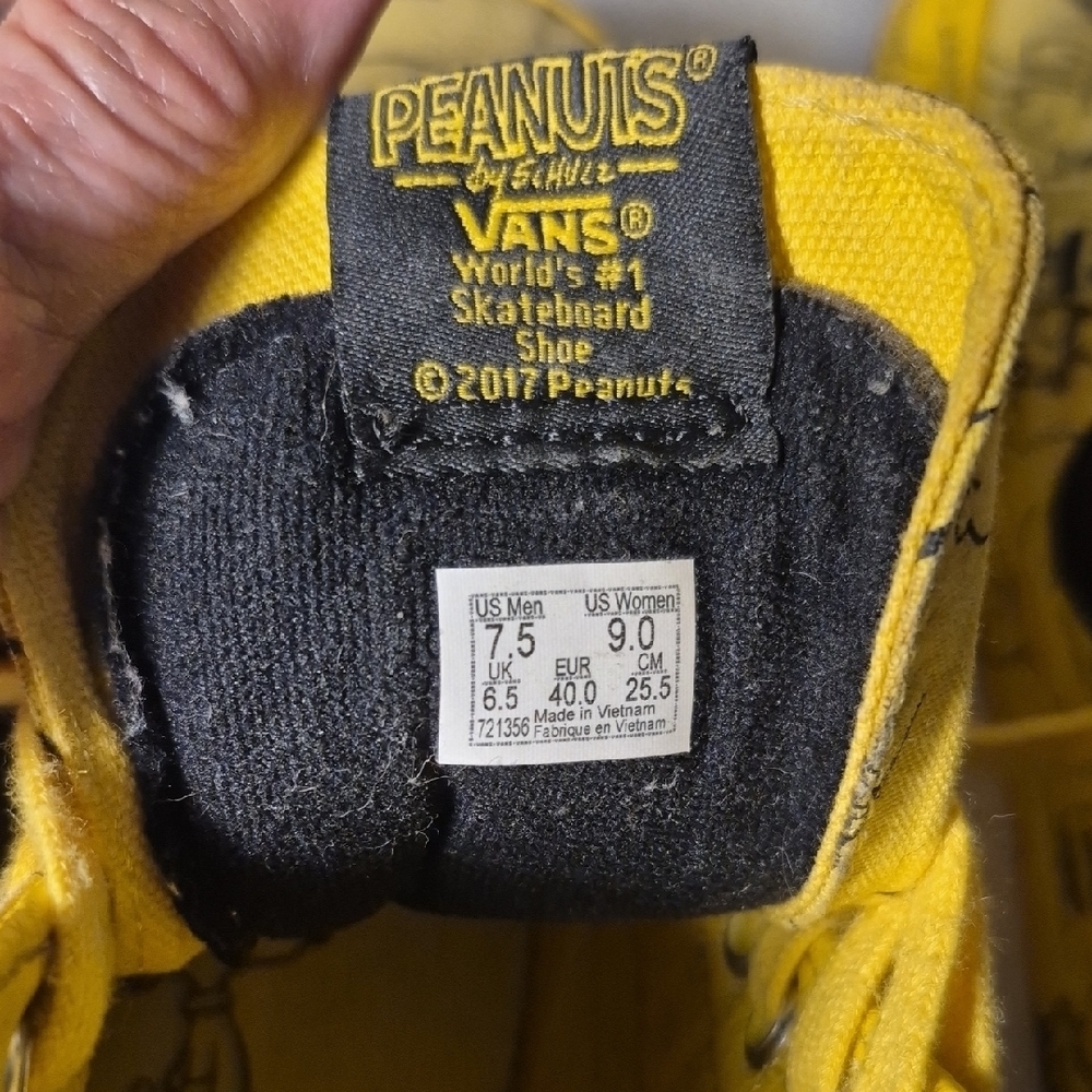 Vans PEANUT SKATE Hi Top Shoes - Picture 10 of 10